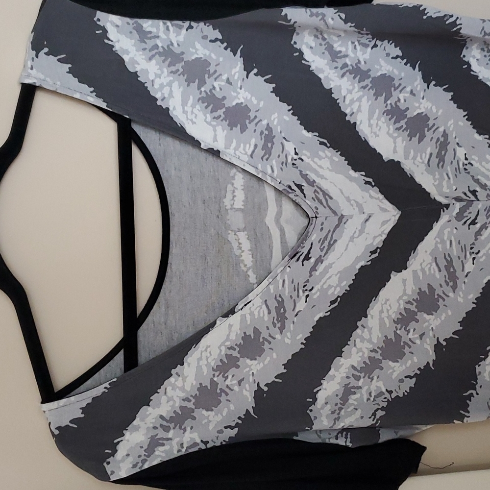 Tiger Tunic - Picture 3 of 5